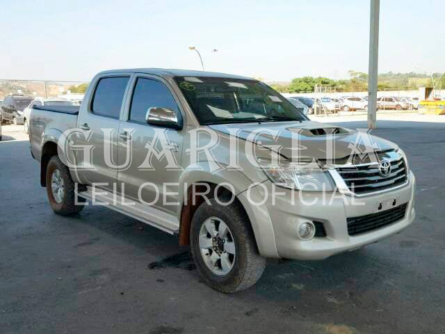 Toyota Hilux 3.0 TDI 4x4 CD SR (Aut) 2015